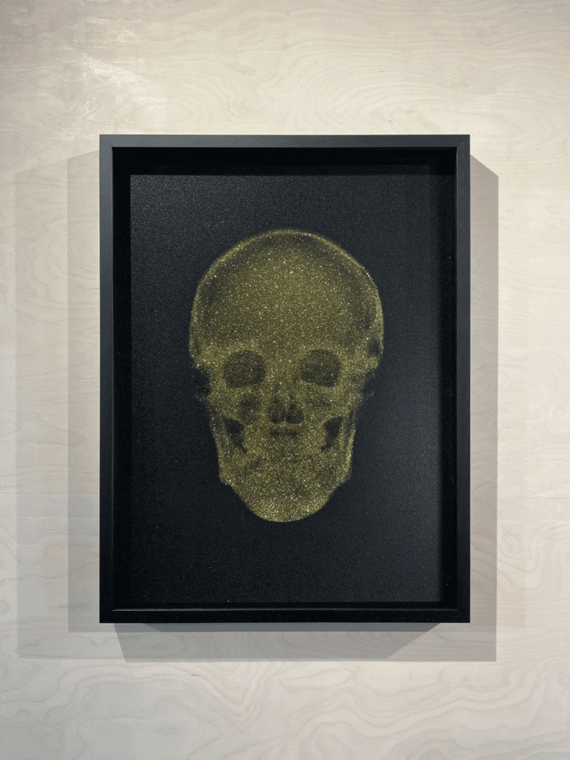 Crystal Skull (Gold on black), 2021